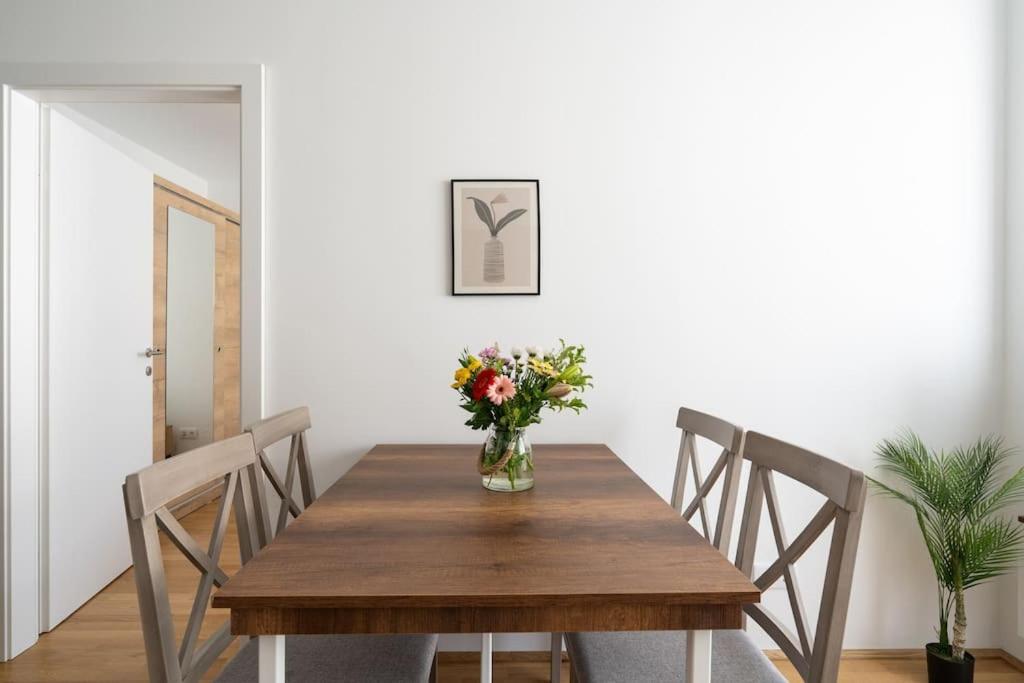 Trendy 1Br, Direct City Access By Hm Вена Экстерьер фото