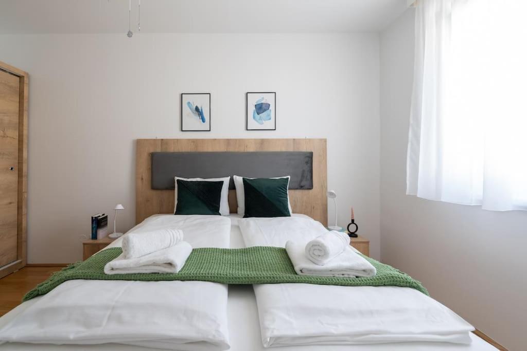 Trendy 1Br, Direct City Access By Hm Вена Экстерьер фото